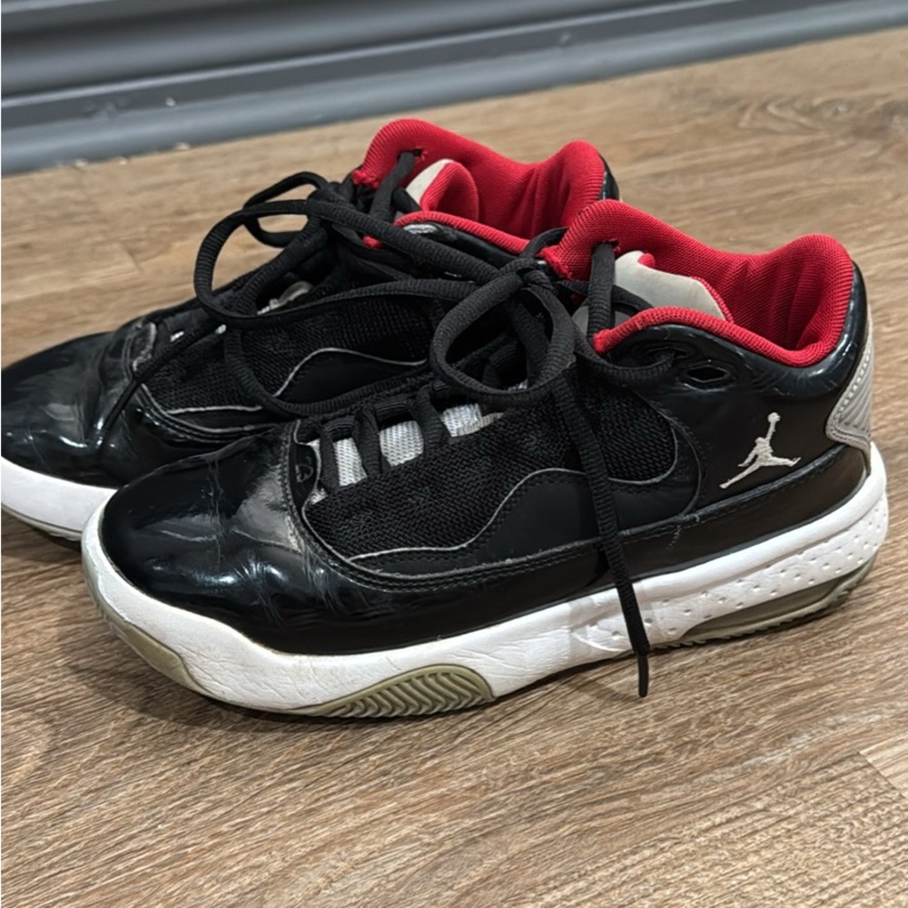 Nike Black and Red Low-Top Jordan Sneakers